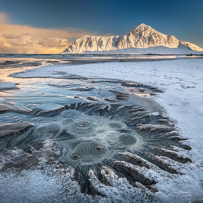 Lofoten, résurgences sur une plage