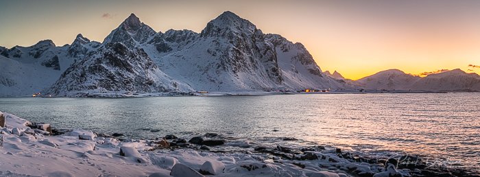 Flakstadoya, Lofoten. Panoramique HD
