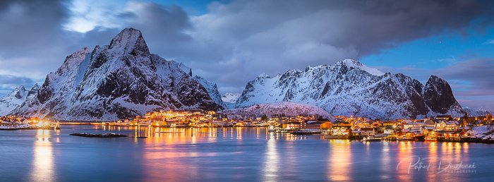 Reine, Lofoten. Panoramique HD